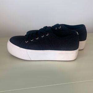 Steve Madden Black Elore Sneaker